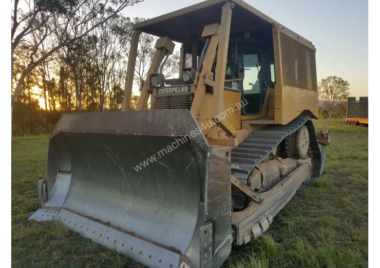 caption Caterpillar D6R XL II Dozer