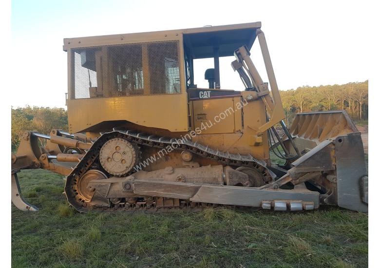 caption Caterpillar D6R XL II Dozer