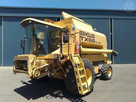 New Holland TX68 & 36ft Macdon Front - picture1' - Click to enlarge