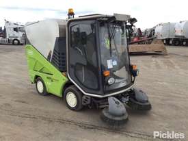 2014 Tennant 636HS Green Machine - picture2' - Click to enlarge