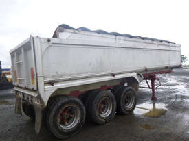 PMT 8900 Semi  Tipper Trailer - picture2' - Click to enlarge