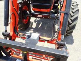 Kubota Tractor M8540DTH with Front End Loader - picture2' - Click to enlarge