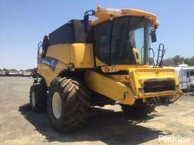 2009 New Holland CX8080 - picture0' - Click to enlarge
