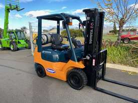 Toyota 7FG18 forklift - picture0' - Click to enlarge