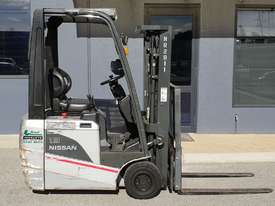 Nissan 3-Wheel 1300kg Battery Electric Forklift with 4300mm Three Stage Container Mast - picture0' - Click to enlarge