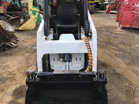 BOBCAT 453 4in1 bucket - picture0' - Click to enlarge