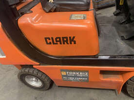 2 Tonne Clark Forklift For Sale!  - picture1' - Click to enlarge