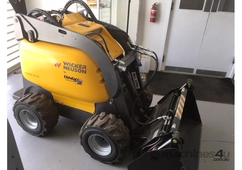 caption WACKER NEUSON 2024 DINGO DIESEL 4 MOTOR DRIVE