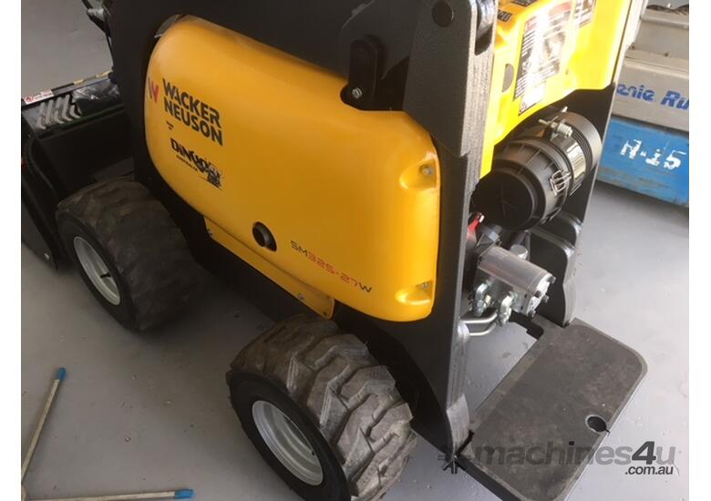 caption WACKER NEUSON 2024 DINGO DIESEL 4 MOTOR DRIVE