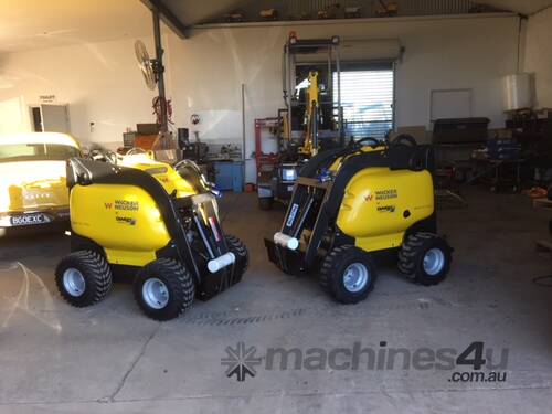 caption WACKER NEUSON 2024 DINGO DIESEL 4 MOTOR DRIVE