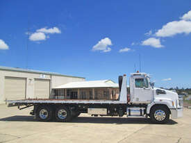 Western Star 4700 Tilt tray Truck - picture2' - Click to enlarge