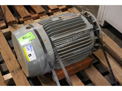 Used toshiba Toshiba 3 Phase Induction Motor AC Motors in , - Listed on  Machines4u