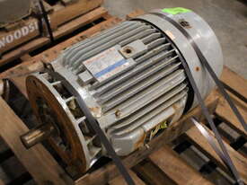 Toshiba 3 Phase Induction Motor - picture0' - Click to enlarge