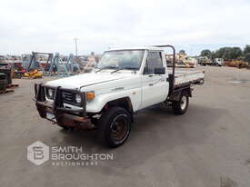 1994 TOYOTA LANDCRUISER HZJ75RP 4X4 TRAY TOP - picture2' - Click to enlarge