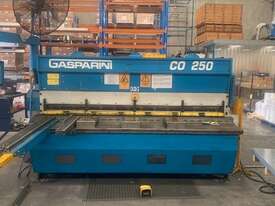 Gasparni Hydraulic Shear CO 2503 - picture0' - Click to enlarge