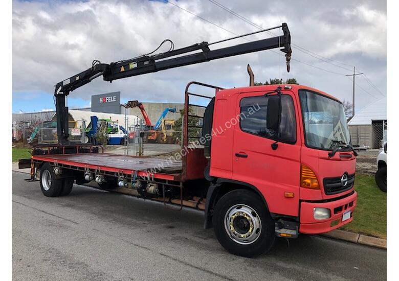 caption Truck Crane Truck Hino 8 Tonne 6.5 Metre Tray SN947 1CFI439