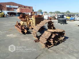 CATERPILLAR D4 DOZER - picture0' - Click to enlarge