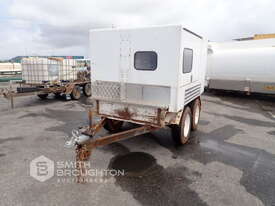 CUSTOM BUILT TANDEM AXLE ENCLOSED TRAILER - picture2' - Click to enlarge
