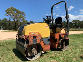 Dynapac CC1200 Vibrating Roller Roller/Compacting - picture0' - Click to enlarge