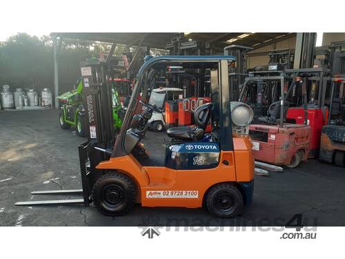 2004 Toyota forklift weekend special sale-container entry 1.8 ton 3m lift height only $9999+gst