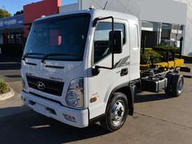 2021 HYUNDAI EX6 MWB - Cab Chassis Trucks - picture0' - Click to enlarge