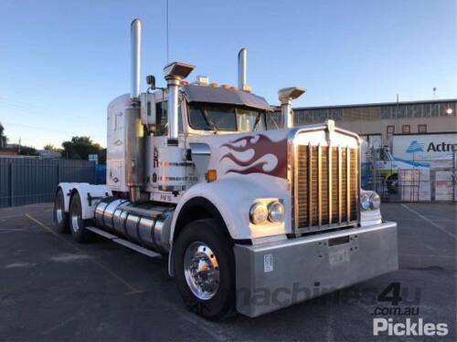 1985 Kenworth W900