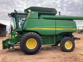 John Deere 9760 With 36ft Draper - picture2' - Click to enlarge