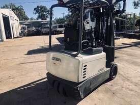 Crown Low Hour Late Model Container Entry Forklift - Hire - picture2' - Click to enlarge