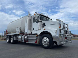 Kenworth T409SAR Fuel/Lube Tanker Truck - picture0' - Click to enlarge