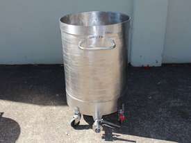 Stainless Steel Mobile Tank. - picture4' - Click to enlarge