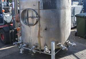 Cone bottom top stainless process vessel tank 2800l litres 6x 2 BSM Valves