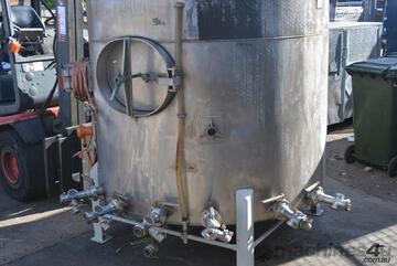 Cone bottom top stainless process vessel tank 2800l litres 6x 2 BSM Valves