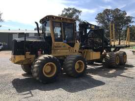 Used 2017 Tigercat 1075C Forwarder - picture0' - Click to enlarge