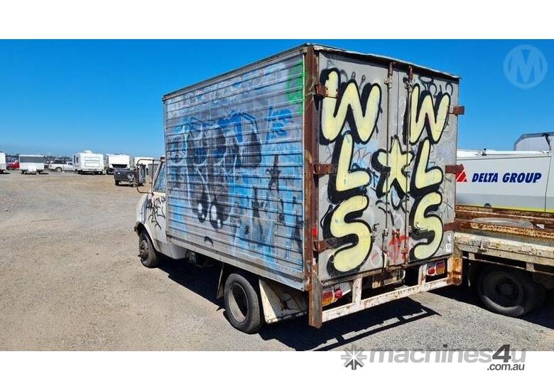 Buy Used Bedford Bedford Road Maintenance Trucks in , Listed on