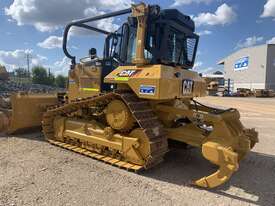 Caterpillar D6N-2 Forward Sweeps and Screens - picture0' - Click to enlarge