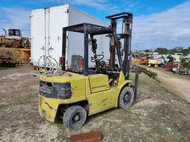 Mitsubishi FG25 Forklift - picture2' - Click to enlarge