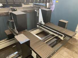 Used Durma CNC Hydraulic Pressbrake - picture1' - Click to enlarge