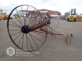 VINTAGE HORSE DRAWN HAY RAKE - picture0' - Click to enlarge