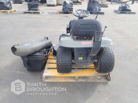 2011 CRAFTSMAN LTS1500 RIDE ON LAWN MOWER - picture1' - Click to enlarge