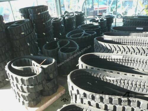 caption JCB8016 / CAT 301.6 / Hitachi ZX16 Rubber Tracks