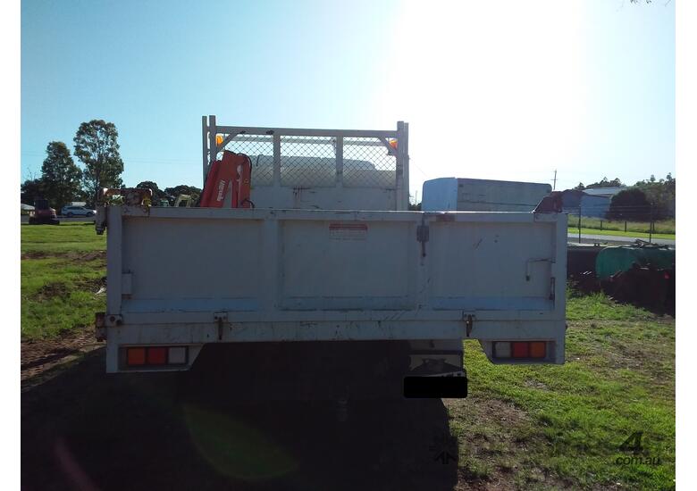 caption Dual cab tipper