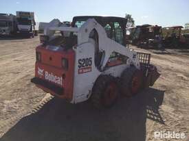 2006 Bobcat S205 - picture2' - Click to enlarge