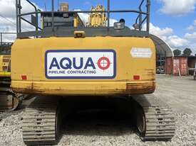 20 Tonne Komatsu Excavator  - picture0' - Click to enlarge