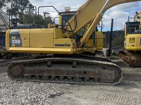 20 Tonne Komatsu Excavator  - picture1' - Click to enlarge