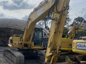 20 Tonne Komatsu Excavator  - picture2' - Click to enlarge