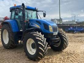 New Holland TVT170 - picture0' - Click to enlarge