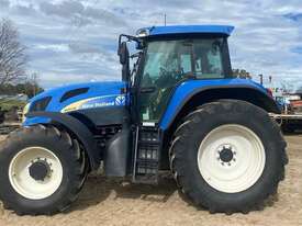 New Holland TVT170 - picture2' - Click to enlarge