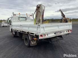 2005 Isuzu N Series - picture2' - Click to enlarge