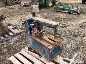 Band Saw - picture0' - Click to enlarge