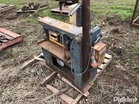 Band Saw - picture0' - Click to enlarge